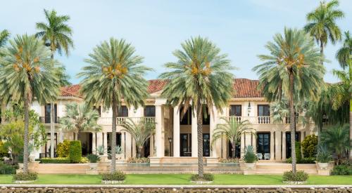 Luxury mansion in Miami 