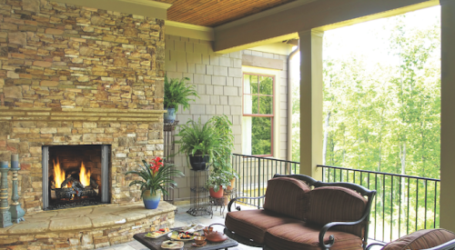 the Carolina outdoor gas fireplace from Hearth & Home Technologies 