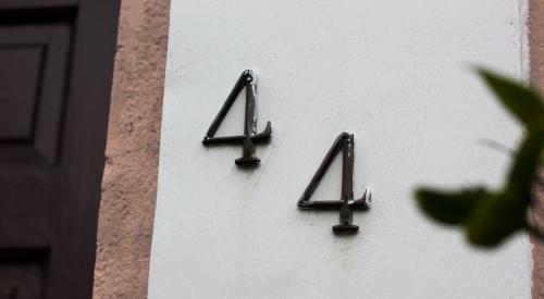 Street address numbers "44"