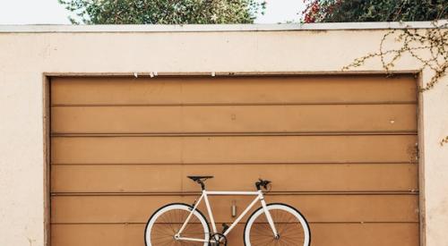 Bike_leaning_on_garage_door