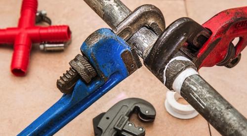 How to repair or prevent water damage in the kitchen and bathroom